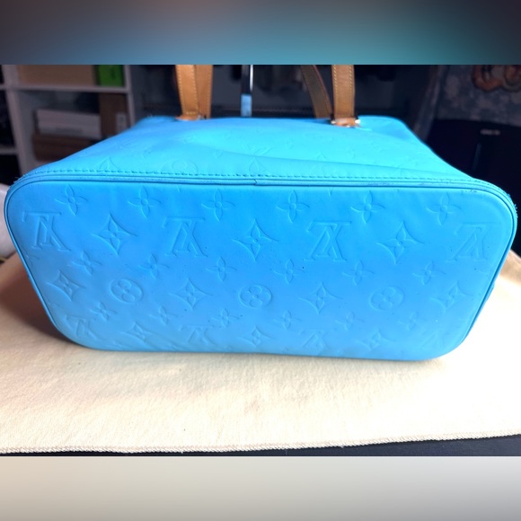 Authentic Louis Vuitton Vernis - Picture 9 of 12